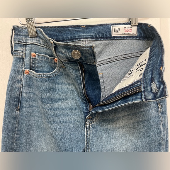 Gap High Rise Patched 70s Flare Raw Hem Jeans Woman’s 24/00P - Picture 11 of 13